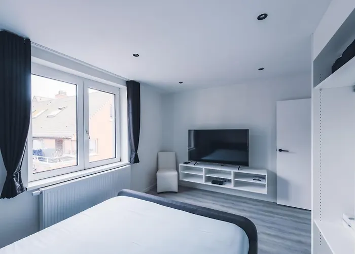 Sunny Sea Terkade أوستيند