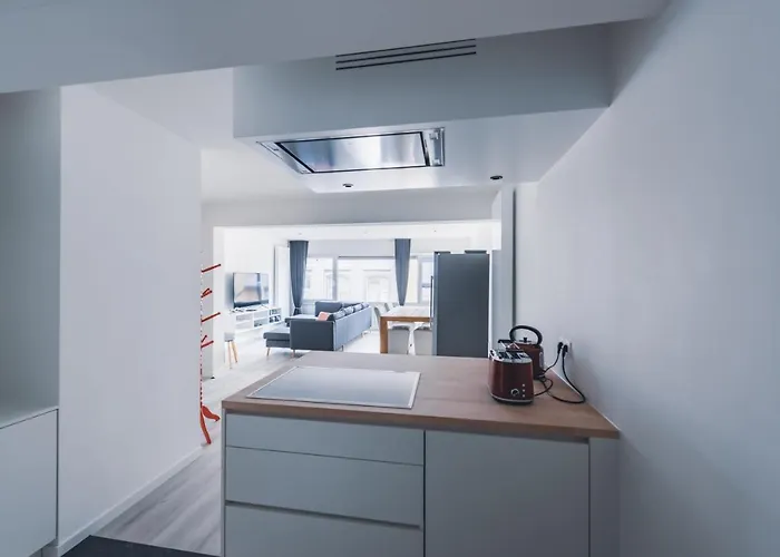 Sunny Sea Terkade أوستيند