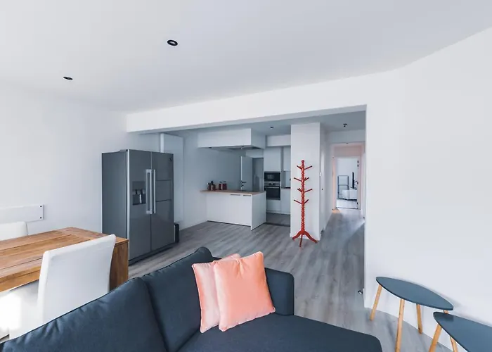 Sunny Sea Terkade Apartment